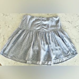 abercrombie kids girls - blue skirt with white floral pattern. Sz 13/14. NWOT